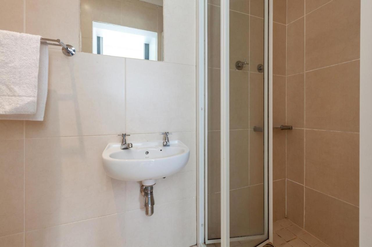20Ab Belladonna Apartments Vredehoek เคปทาวน์ ภายนอก รูปภาพ